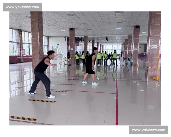 以助威为中心点燃校园赛事全场热情并凝聚每位观众与队员的信念之火